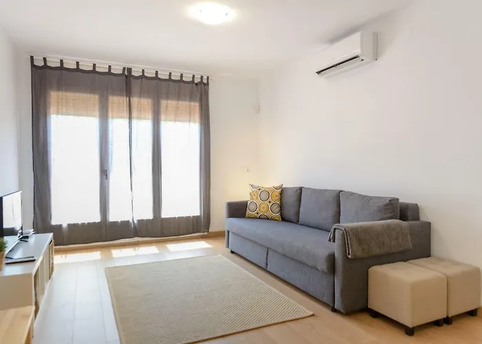 Apartment Nº6 *